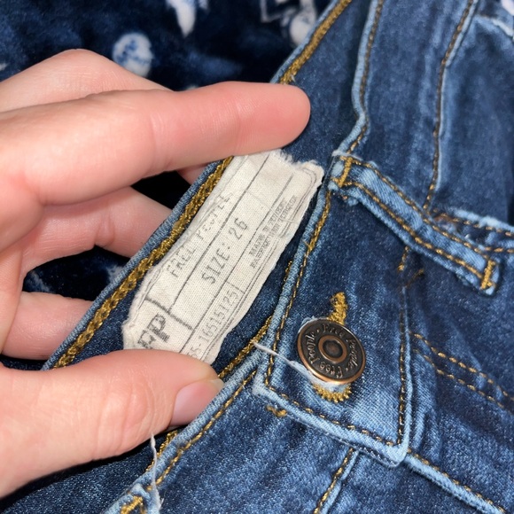 EUC! Free People Ripped High Waist Skinny - Picture 7 of 10